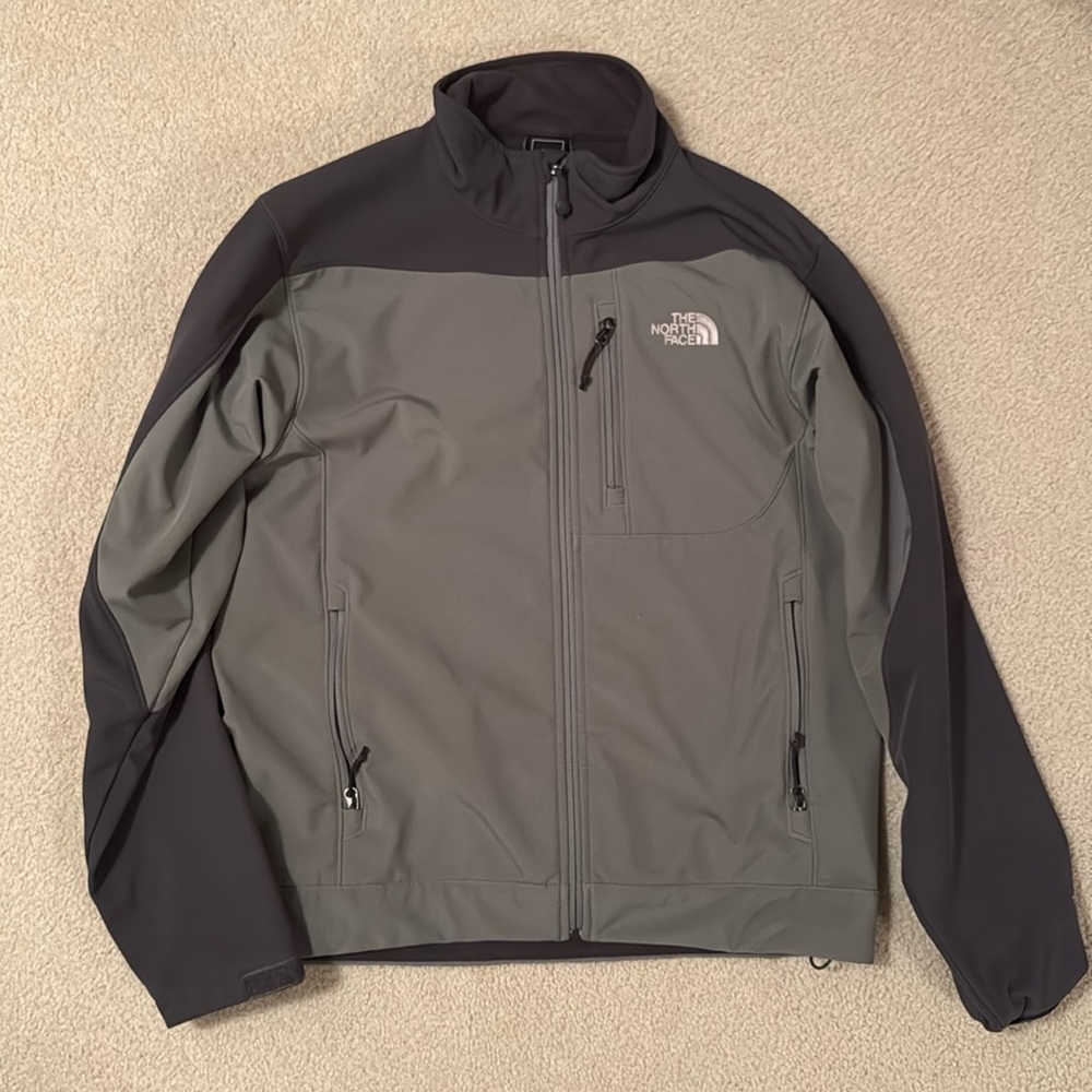 The North Face Men's Ski/Snowboard Softshell Jacket in Gray and Black
